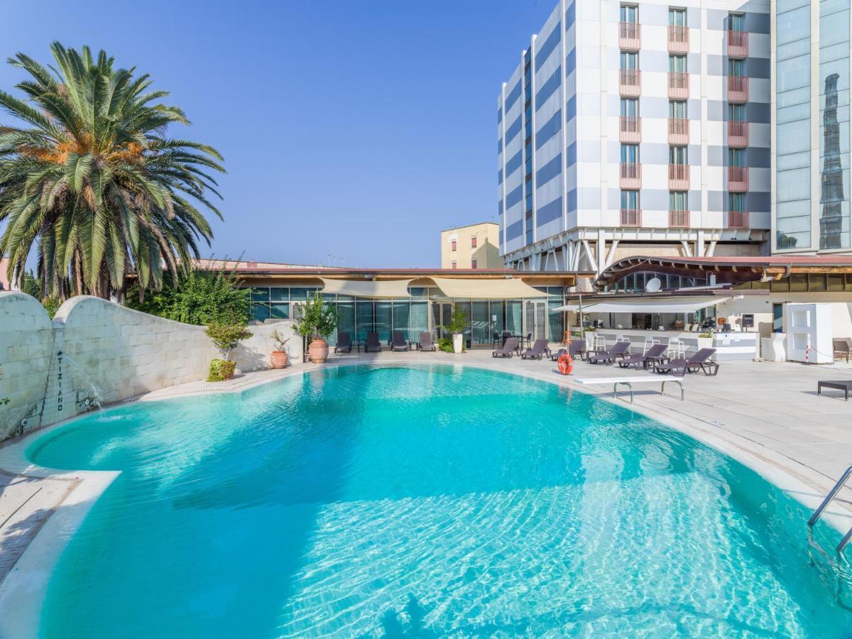 Grand Hotel Tiziano E Dei Congressi Lecce Esterno foto
