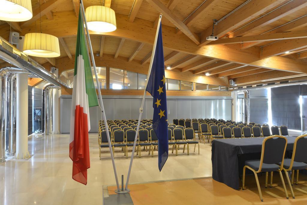 Grand Hotel Tiziano E Dei Congressi Lecce Esterno foto